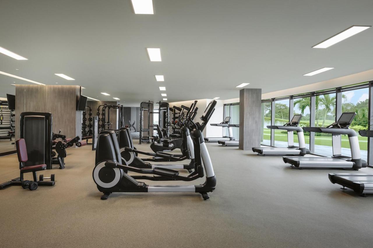 Dusit Thani Laguna סינגפור מראה חיצוני תמונה The gym at the Ritz-Carlton, Maldives