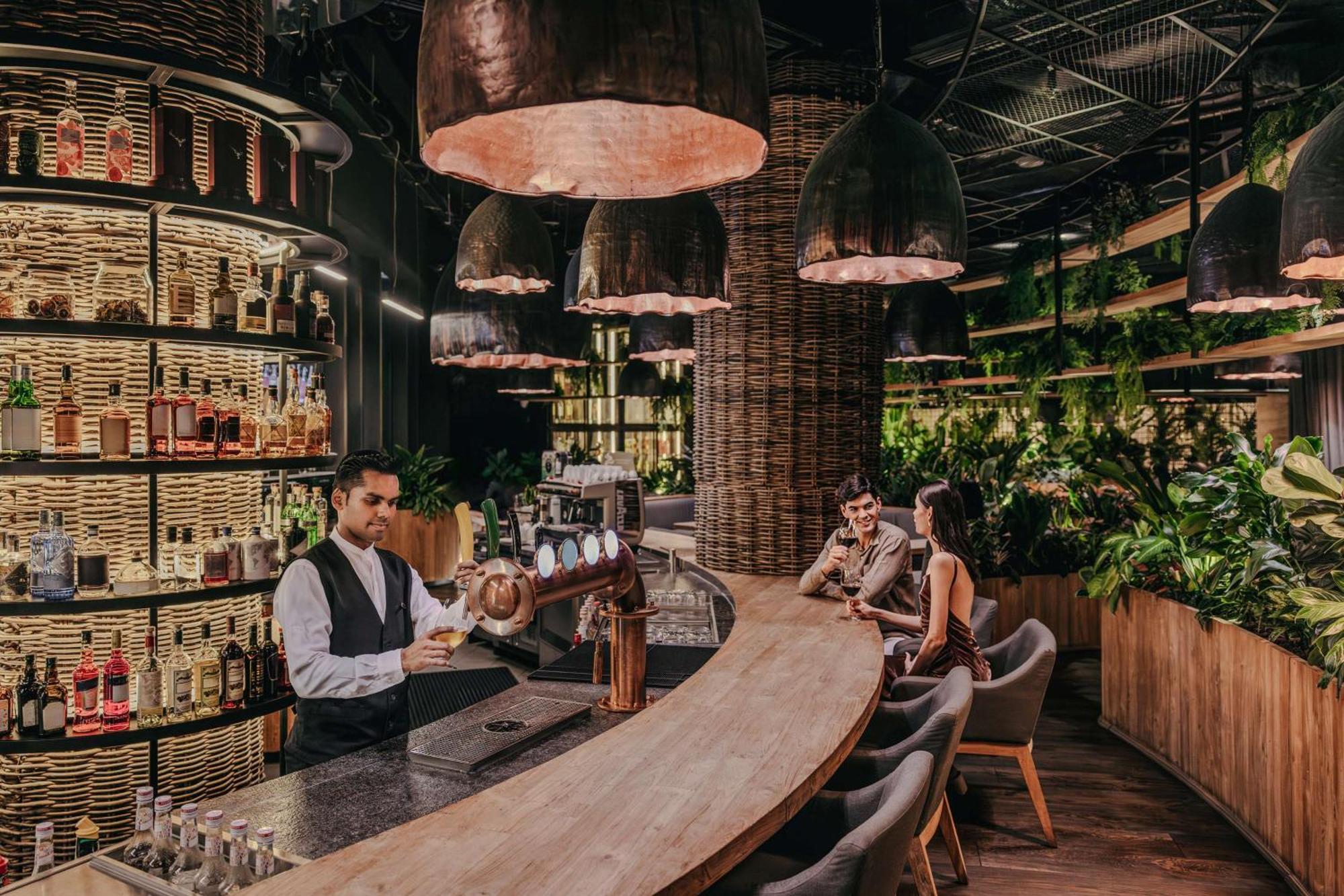Dusit Thani Laguna סינגפור מראה חיצוני תמונה The interior of a typical Starbucks Reserve store
