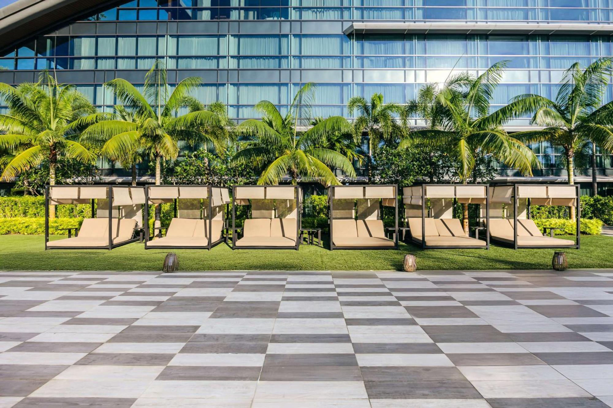 Dusit Thani Laguna סינגפור מראה חיצוני תמונה The pool deck at the Westin